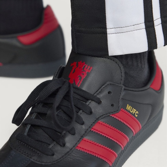 HTF ADIDAS SAMBA MANCHESTER UNITED SHOES BLACK RED 12 US